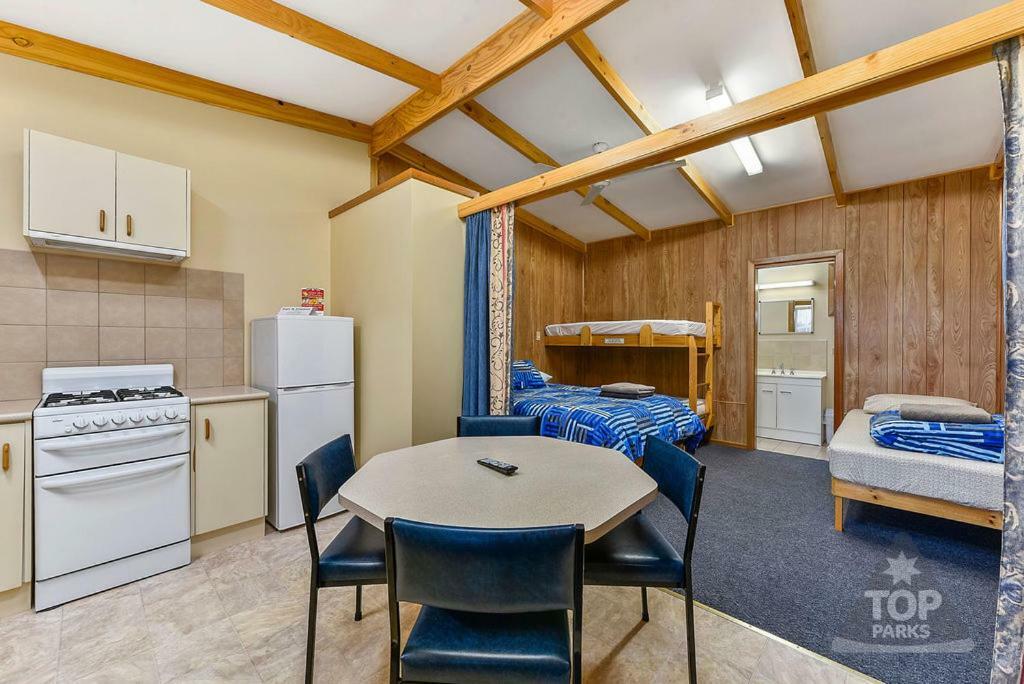 Millicent Hillview Caravan Park 외부 사진